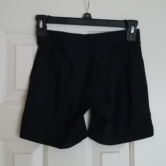 UA spandex shorts - Picture 2 of 2